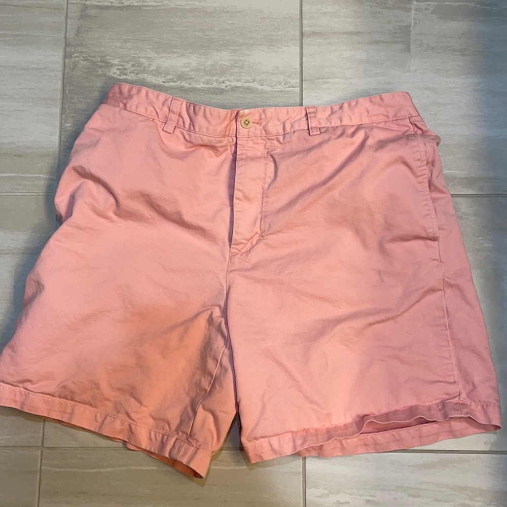 Men’s vineyard vines shorts